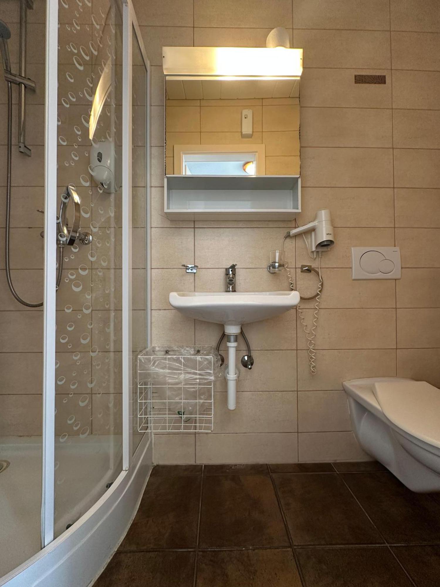 Hotel Du Quai Villeneuve Ngoại thất bức ảnh