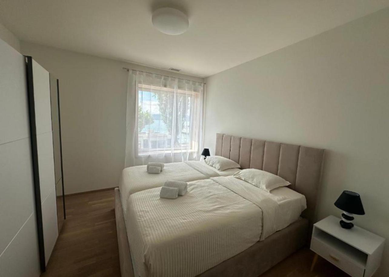 Hotel Du Quai Villeneuve Ngoại thất bức ảnh